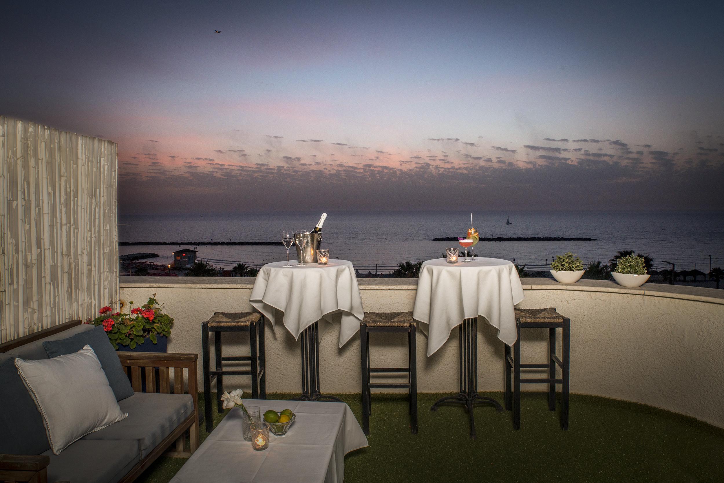 Dream Beach 98 Hotel And Spa Tel Awiw Zewnętrze zdjęcie